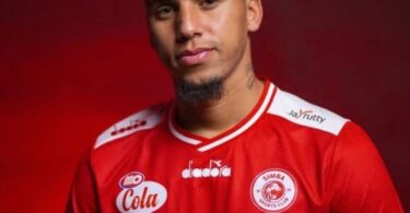 Rushine de Reuck Ajiunga Rasmi na Simba SC
