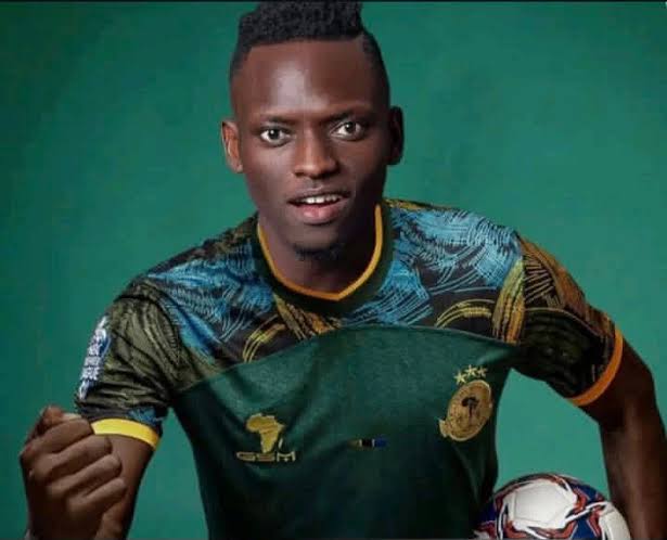 Yanga Yamnasa Rasmi Mohamed Hussein Kutoka Simba SC